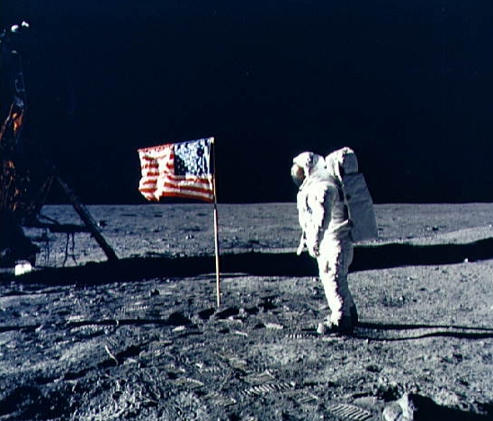 Epoche. Notti di Luna e cieli rosa