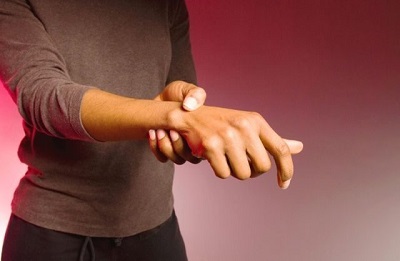 Arriva in Italia la prima pillola per l’artrite reumatoide