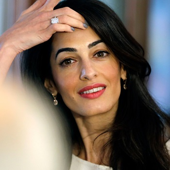 Amal Clooney è in attesa di due gemelli