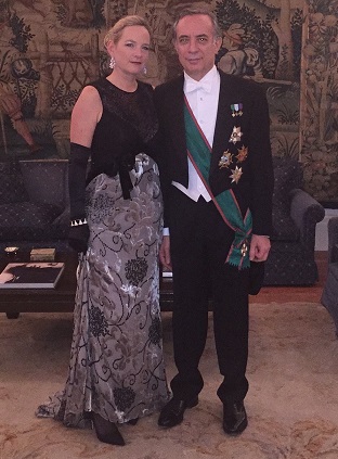 L’alta Moda Italiana di Michele Miglionico a Buckingham Palace