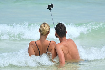 Amori 4.0: vivere gli affetti ai tempi dei social