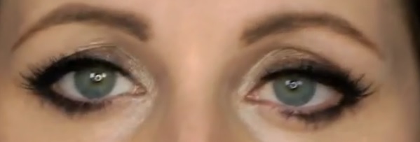 Trucco Japan per ottenere occhi più grandi