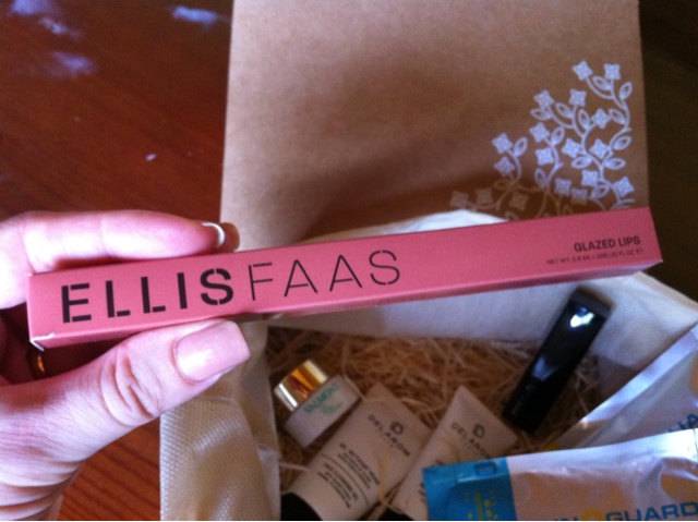 “Provato per Voi”: Glazed lips, Ellis Faas