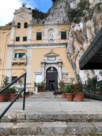 Racconti, storie e misteri di Santa Rosalia