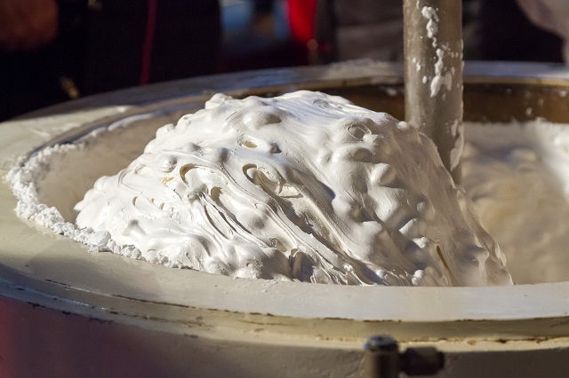 A Cremona la storica Festa del torrone