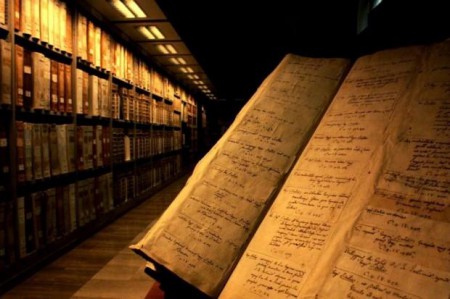 Regalati un viaggio nei segreti dell’archivio dei Papi