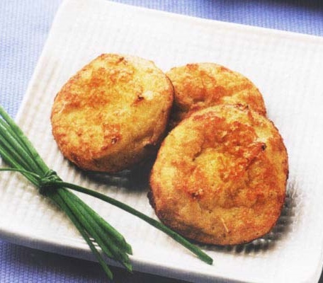 Medaglioni ‘Ngordi filanti di formaggio in pastella