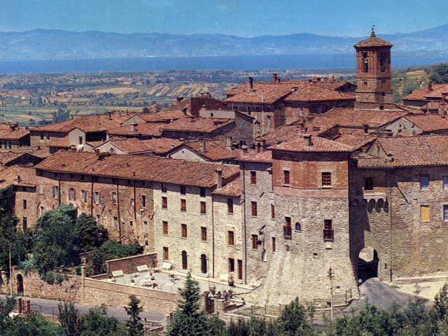 Borghi d’Umbria. Paciano, ovvero il mistero delle origini