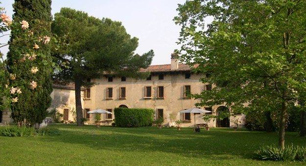 Storie di fiume.  Una mappa di comunità del Po dei Re