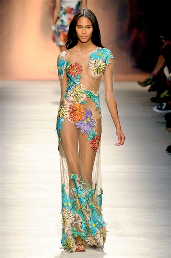 MFW. Blumarine, fantastica e preziosa