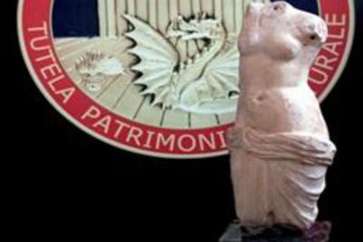 La statua di Afrodite rubata nel 2011 ritorna in Italia