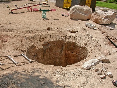 Scoperta una cisterna bizantina sotto un parco giochi di Gerusalemme