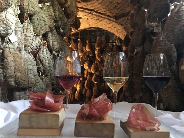 Viaggio tra “Profumi e Sapori del Culatello”