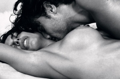 La scienza riappacifica la coppia. Dormire o fare l’amore?