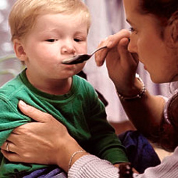 Troppi farmaci ai bambini.