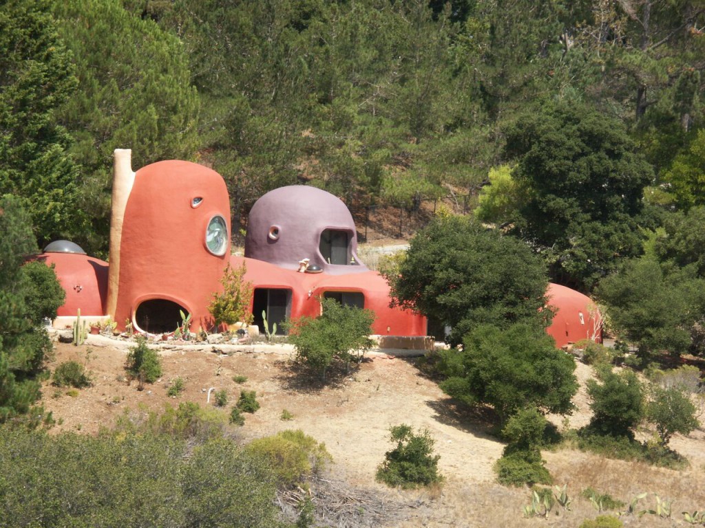 La casa dei Flintstones esiste davvero ed è in vendita