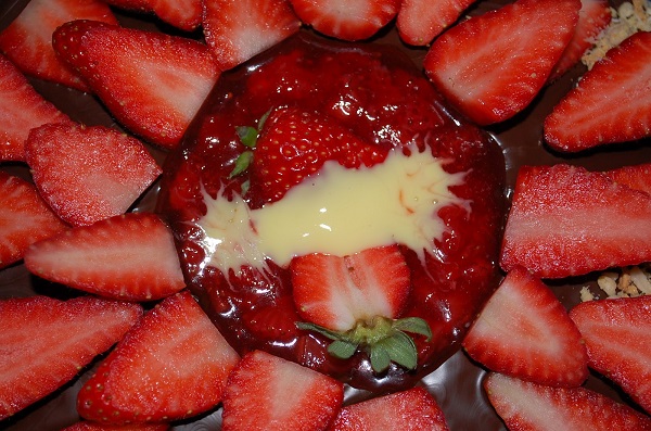 La torta farcita alle fragole di MammaRosa