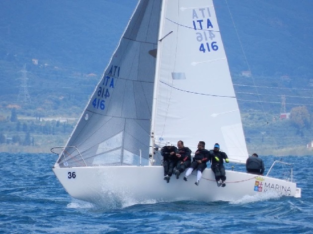Marina Militare: “la Superba” vince il campionato europeo velico della categoria J24