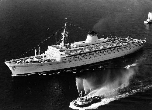 La mensa dei poveri, la mensa dei ricchi