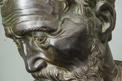 Restaurato il busto di Michelangelo Buonarroti