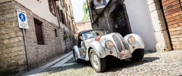 Oltre la Mille Miglia. Brescia scalda i motori