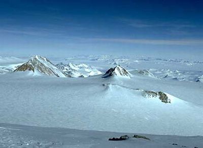 Fin sul Monte Vinson, in Antartide