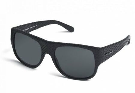 Italiani modaioli ma non spendaccioni nella scelta degli occhiali da sole