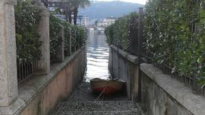 Appuntamento con l’amore. La romantica scenografia del lago d’Orta