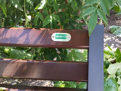 La vendetta del Duce, le nuove panchine di Palazzo Venezia griffate Benito