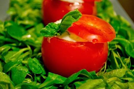 Pomodori Pachino farciti di TzaTziki