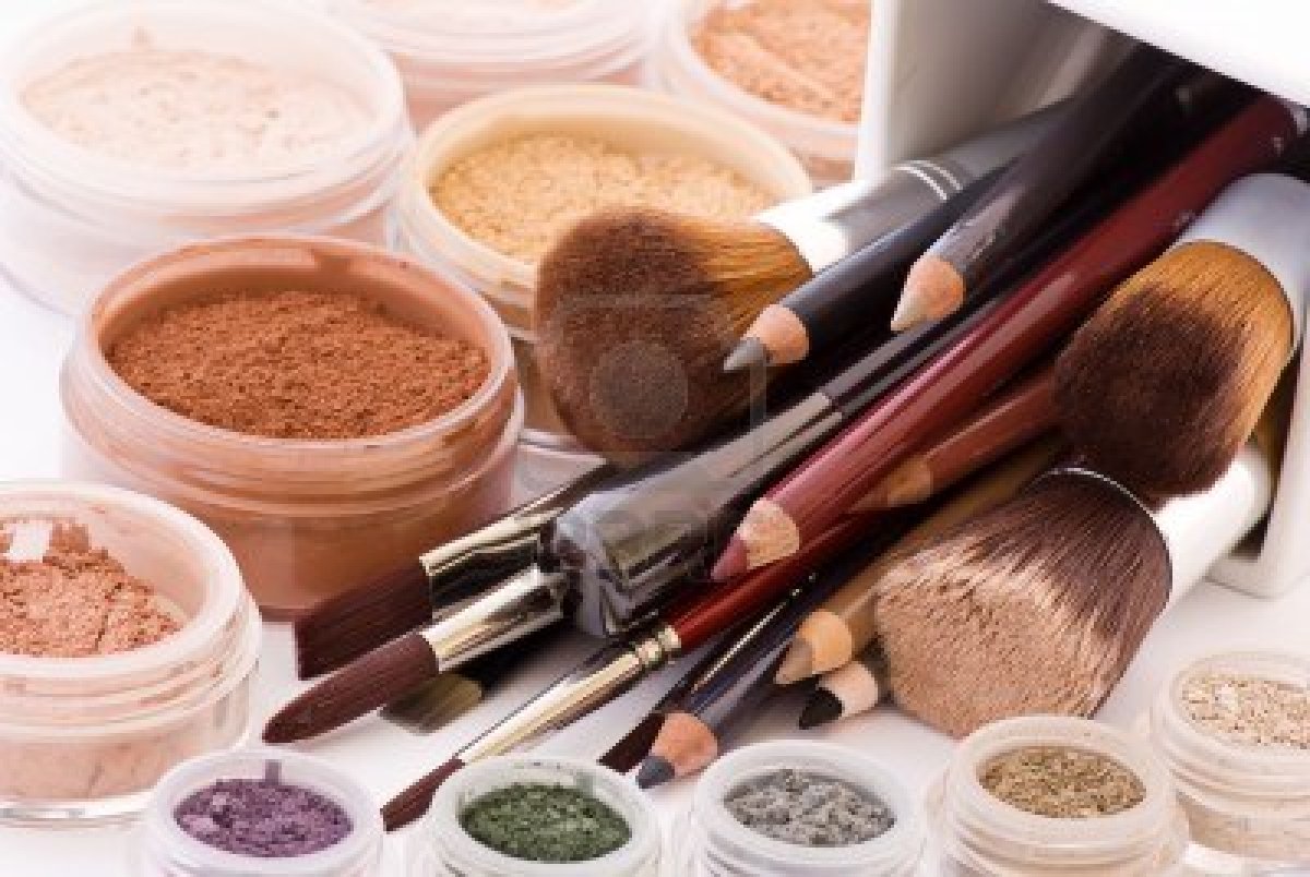 Europa: stop a pubblicità ingannevoli sui cosmetici