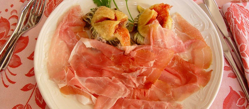 La “Strada del Prosciutto”, vacanze alternative solo per buongustai