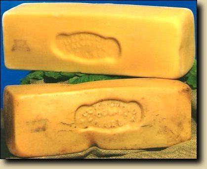 Un viaggio tra i formaggi della Sicilia. U caciucavaddu