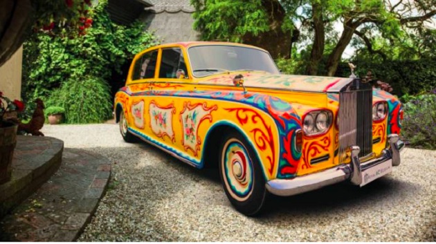 La mitica Rolls Royce di John Lennon ritorna a Londra