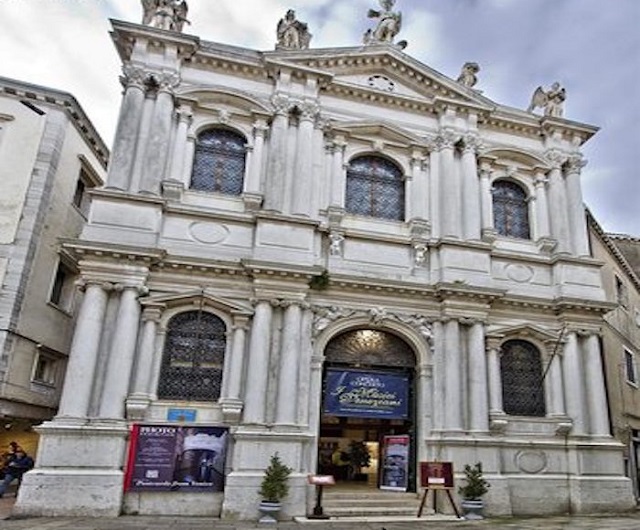 Venezia, Vittorio Sgarbi presenta la probiennale