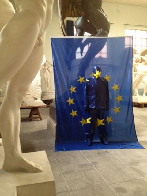 Liu Bolin ”A secret tour”