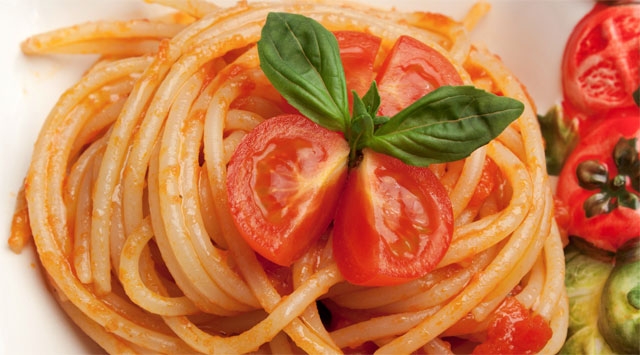 Stop ai falsi miti. La pasta rende felici, aiuta a dormire e fa dimagrire