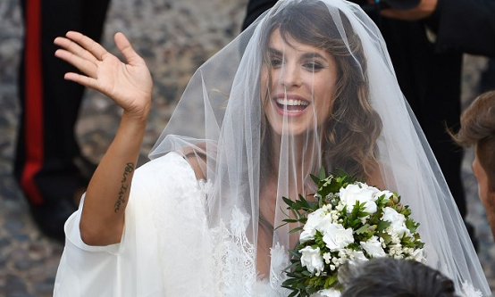 All`asta l’abito da sposa della Canalis