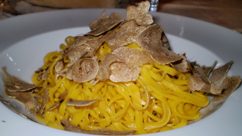 Il tartufo, il Mozart dei funghi nel 2015 arriva a 400 euro all’hg