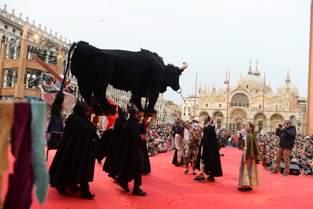 Giovedì grasso al carnevale di Venezia tra novità e tradizioni