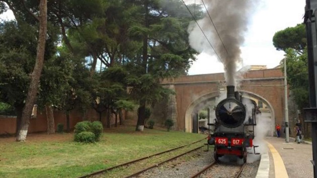 Il treno delle ville Pontificie