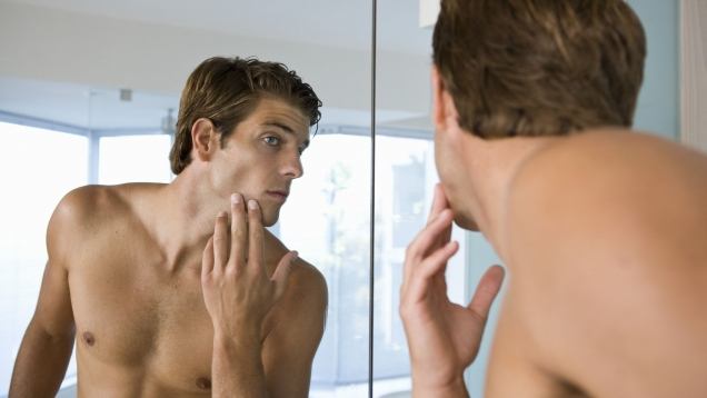 Chirurgia estetica: dopo gli “anta”, cedimenti diversi tra donne e uomini