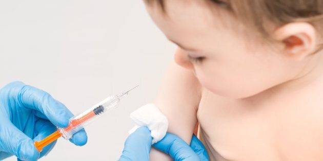 Vaccini si, vaccini no. Un libro per affrontare con serenità l’immunoprofilassi