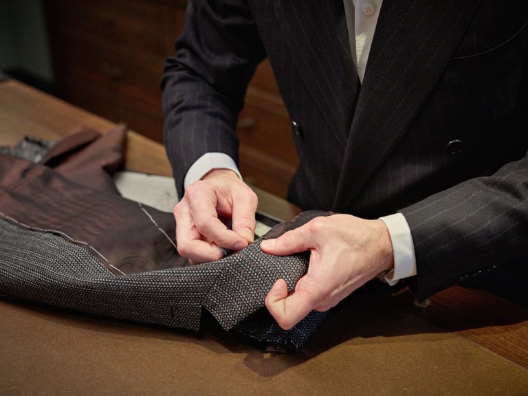 Zegna inaugura Bespoke Atelier, tutto su misura dal tessuto all’abito